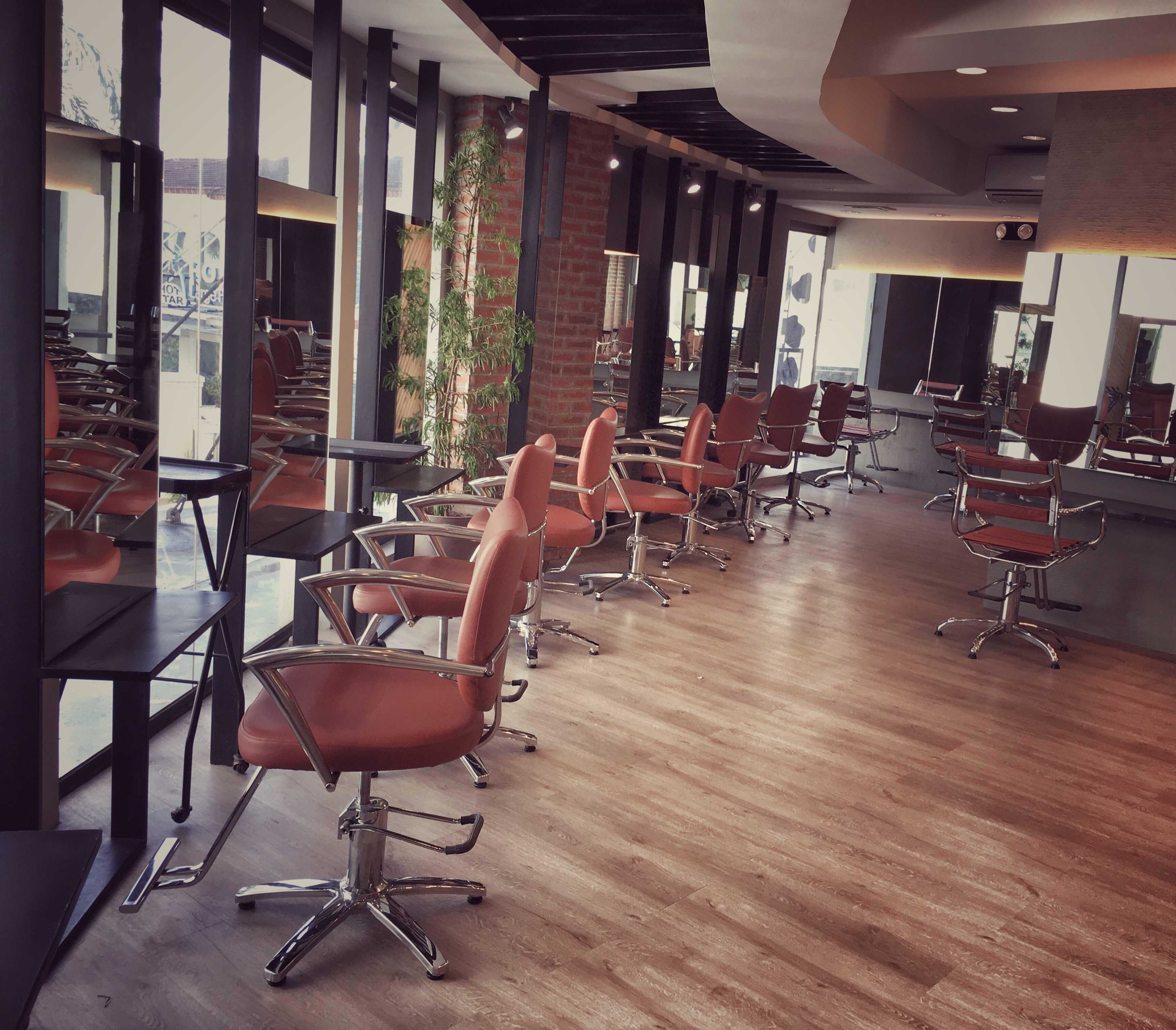 Azta Urban Salon photo 3