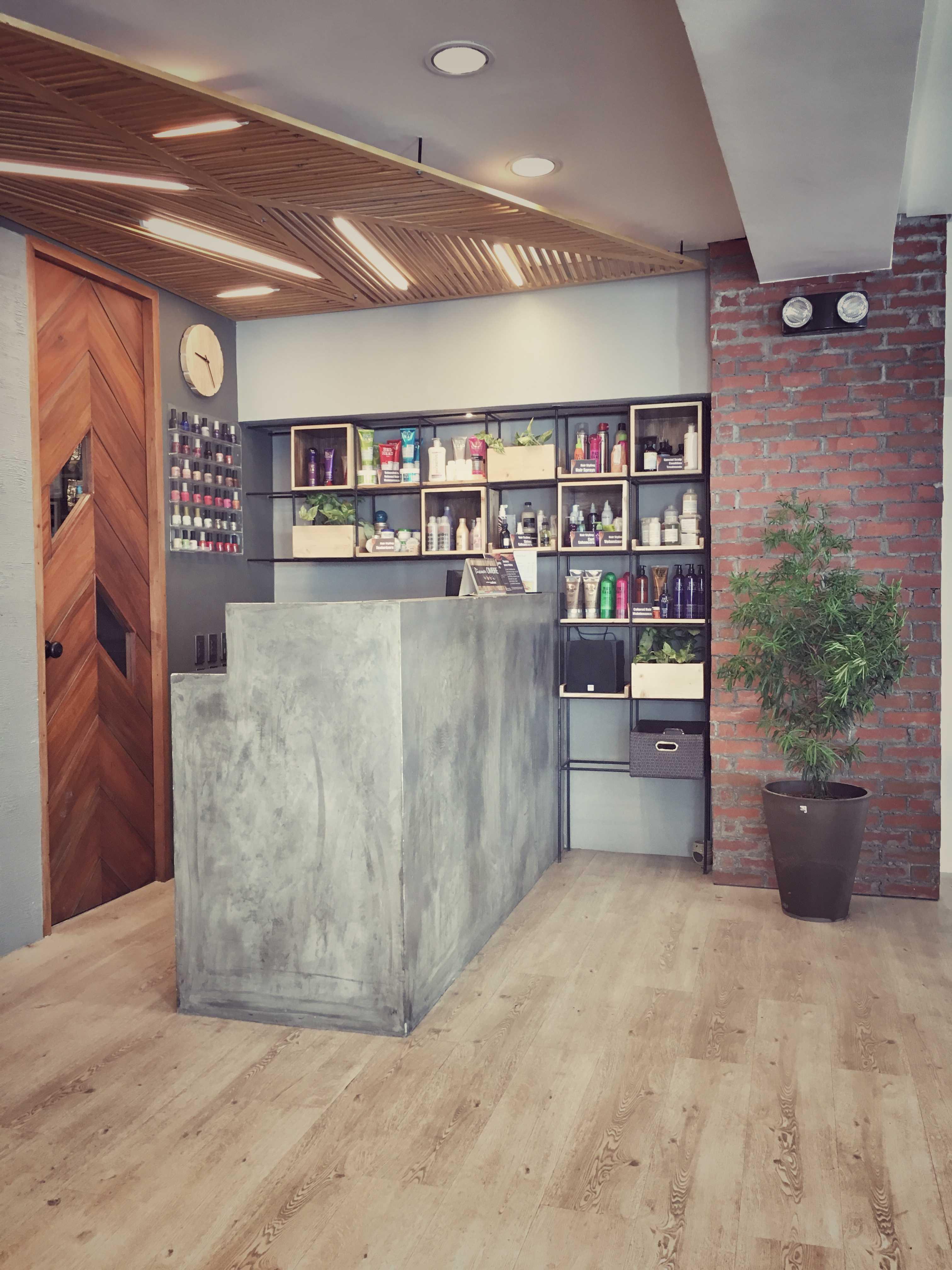 Azta Urban Salon photo 6